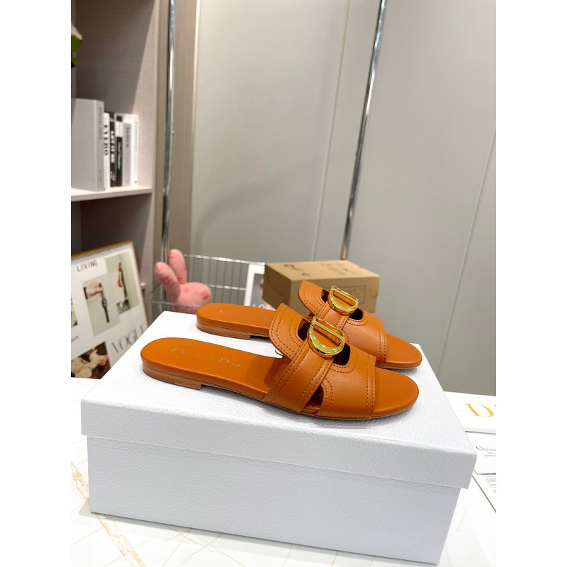 D*or 30 montaigne slide calfskin brown