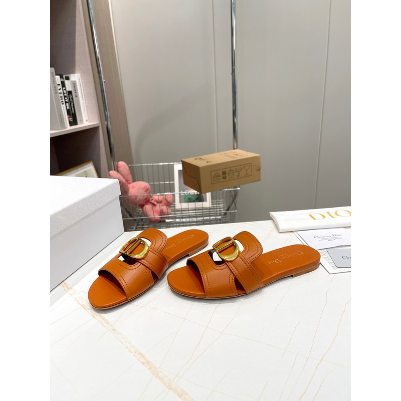 D*or 30 montaigne slide calfskin brown