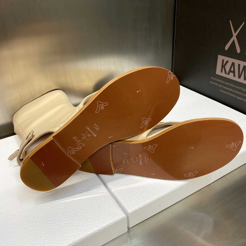 D*or spirit thong sandal beige lambskin