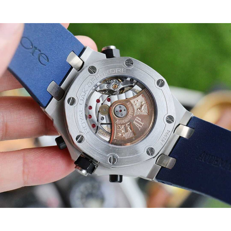 Audemars PiguetAudemars Piguet Royal Oak Offshore Diver Chronograph 26703ST