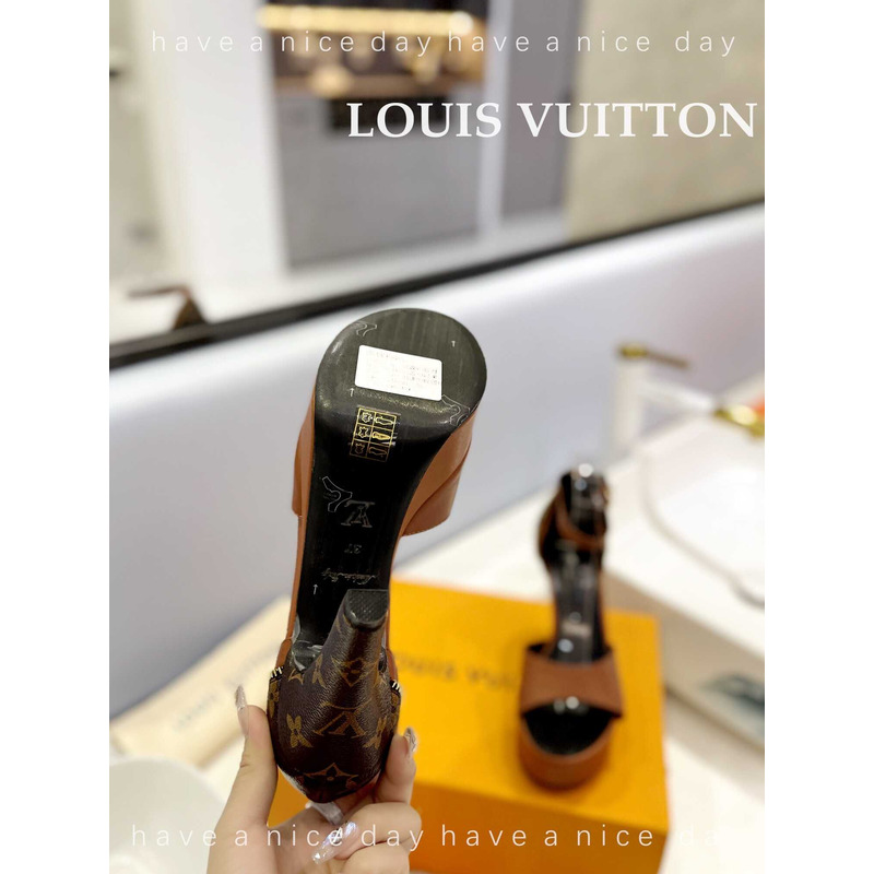 l**is V*t*n afterglow platform sandal monogram brown