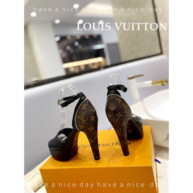 l**is V*t*n afterglow platform sandal monogram black