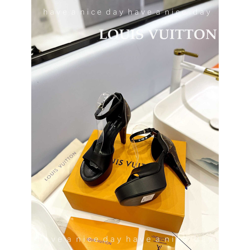 l**is V*t*n afterglow platform sandal monogram black