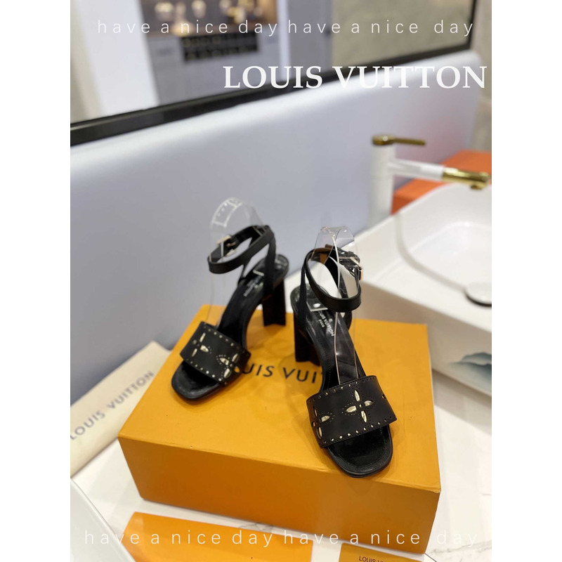 l**is V*t*n leather sandal black