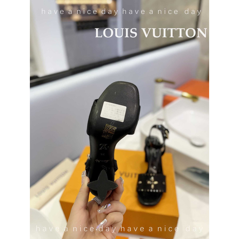 l**is V*t*n leather sandal black