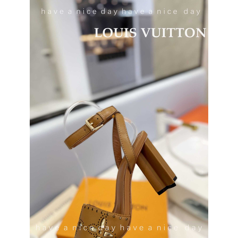 l**is V*t*n leather sandal tan