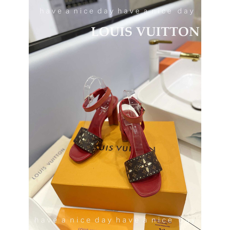 l**is V*t*n leather sandal monogram red