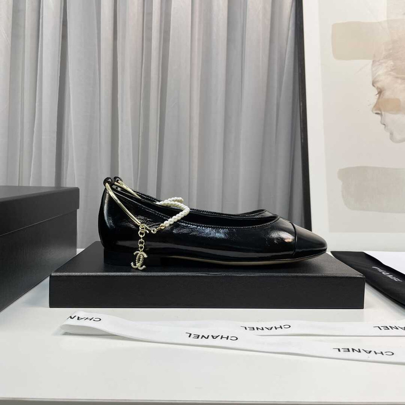 Ch*el plain leather logo ballet shoes black