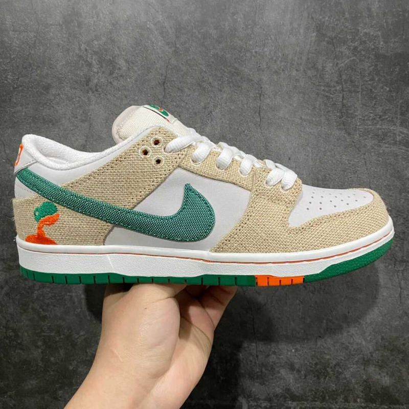 Nike SB Dunk Low Jarritos Sneaker