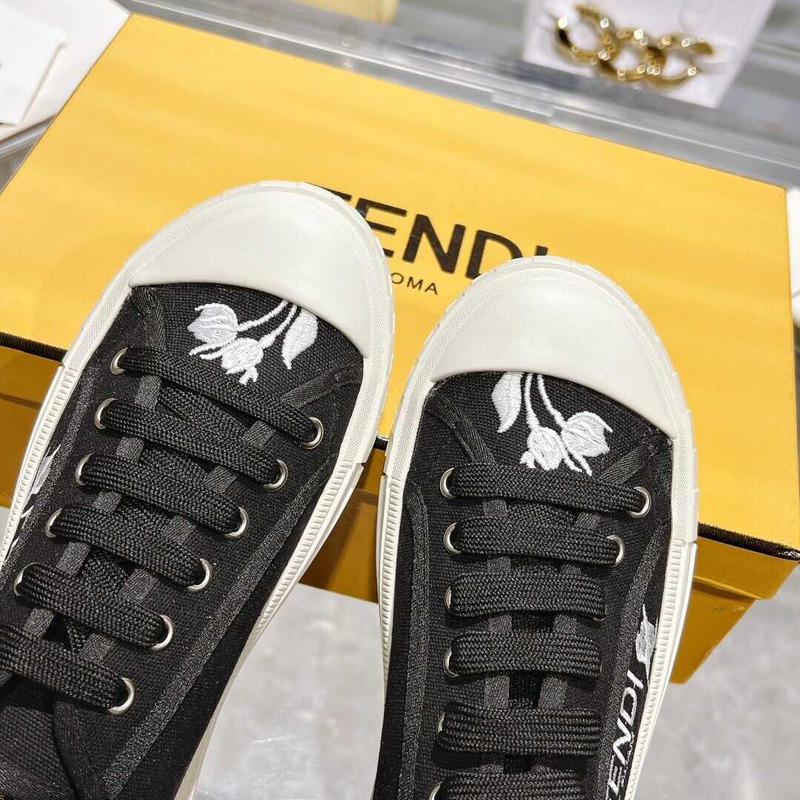 F**di dominos canvas low shoes black