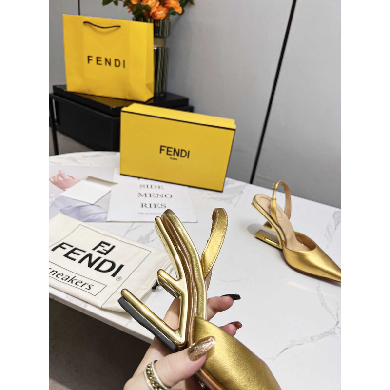 F**di first slingbacks pumps gold