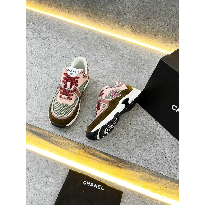 Ch*el low top trainer cc pink