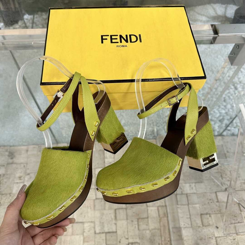 F**di plain leather sabo elegant style logo heeled sandals green
