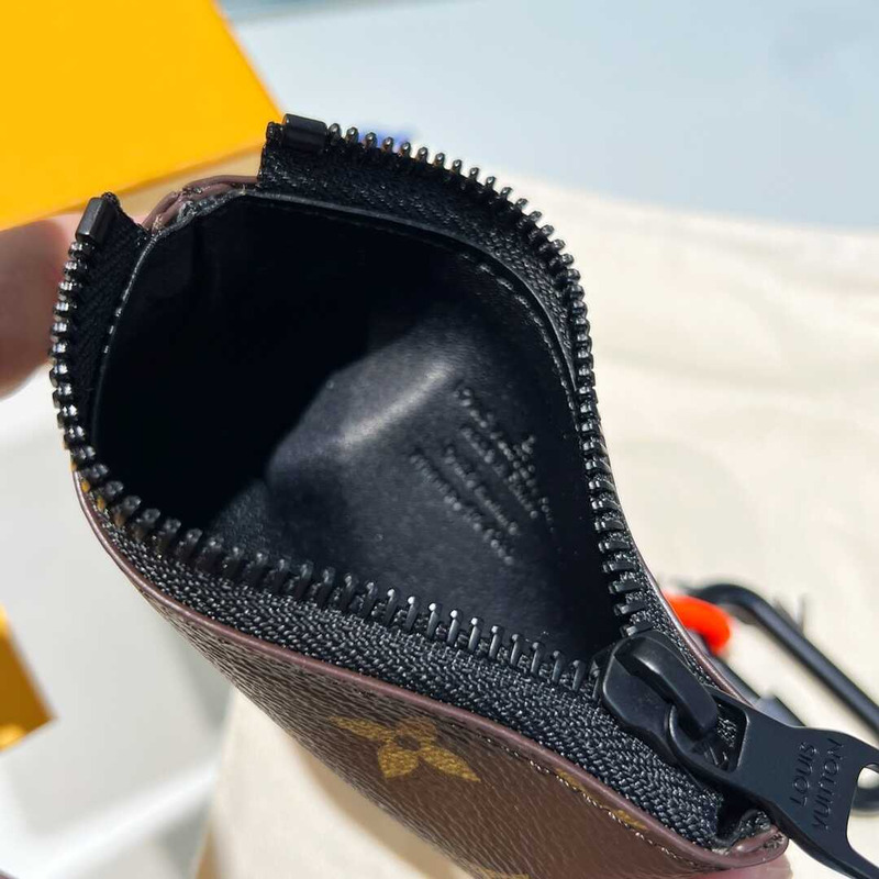 l**is V*t*n pochette cles monogram orange black