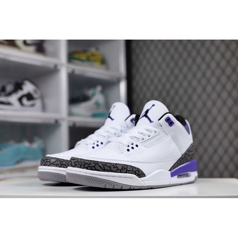 Jordan 3 Retro Dark Iris Sneaker