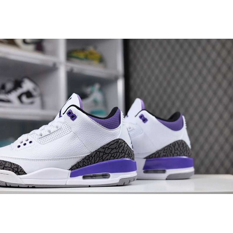 Jordan 3 Retro Dark Iris Sneaker