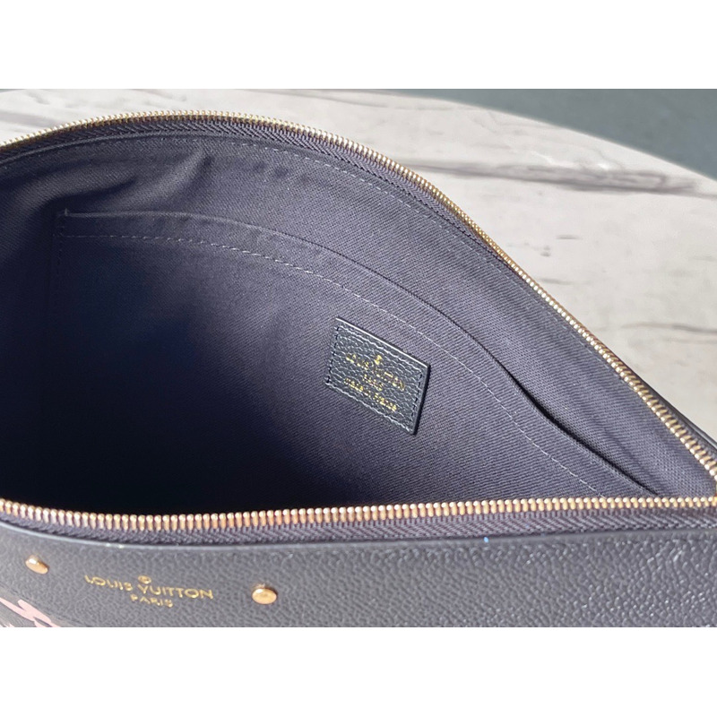 l**is V*t*n daily pouch biocolor monogram empreinte leather