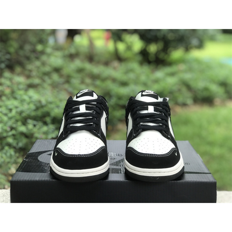 nike sb dunk low marvel x Ca*ha*t collab \"batman\"