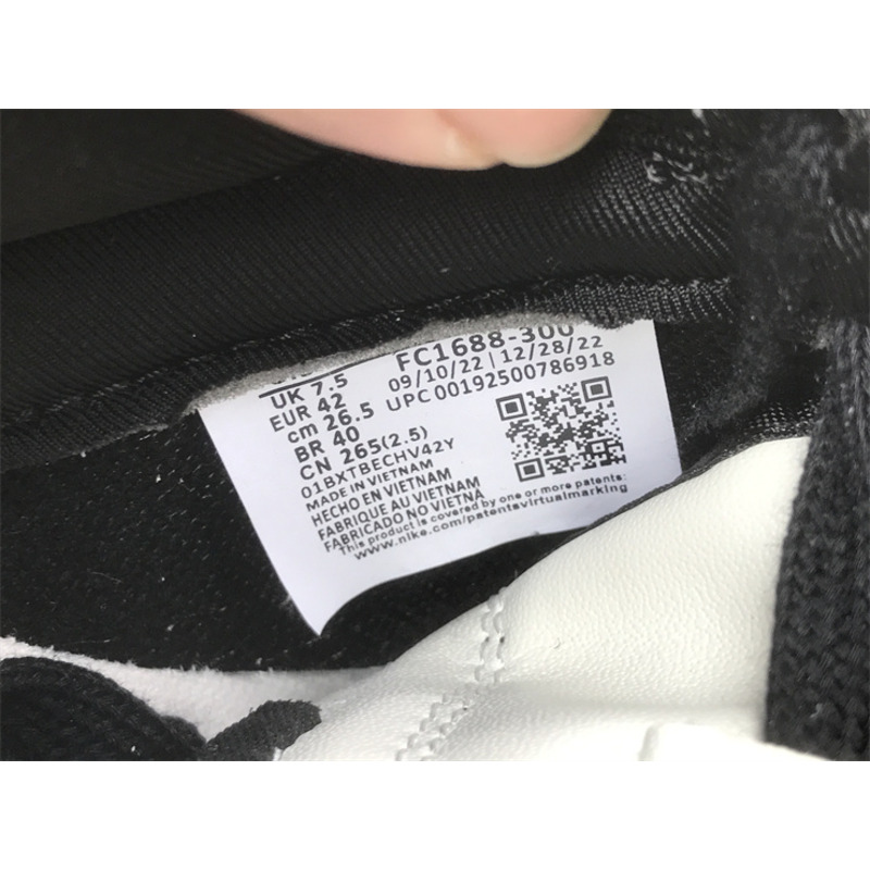 nike sb dunk low marvel x Ca*ha*t collab \"batman\"