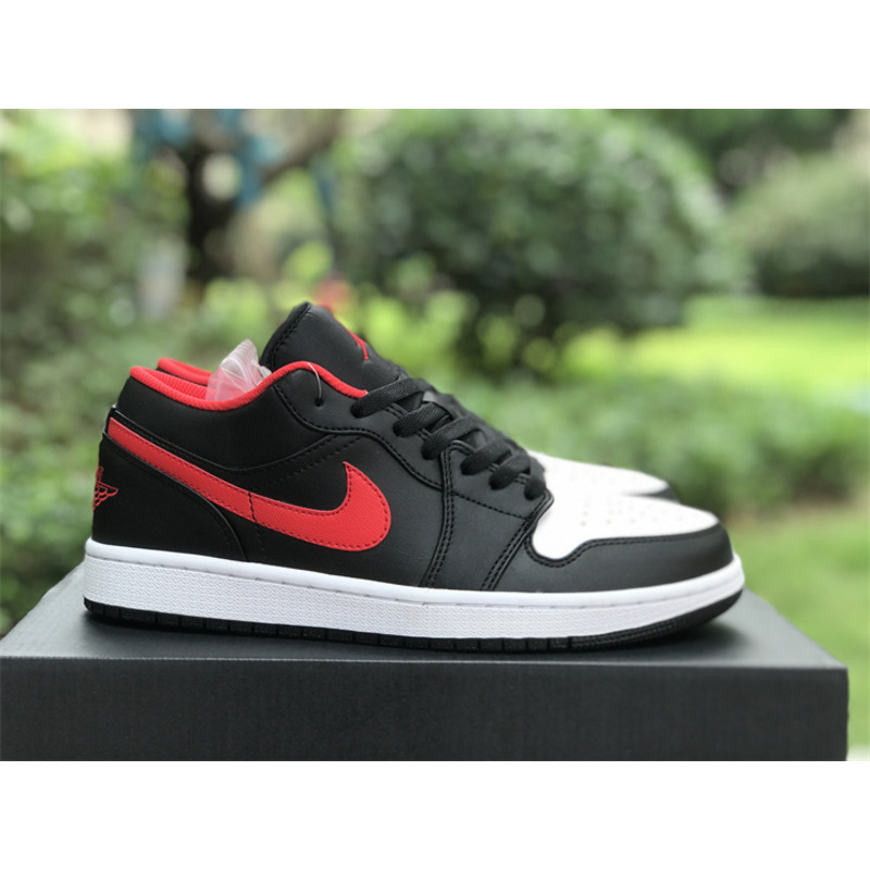 Jordan  Air Jordan 1 Low Sneakers Black