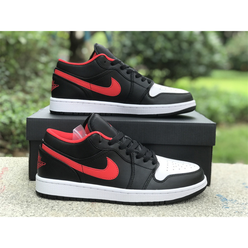 Jordan  Air Jordan 1 Low Sneakers Black