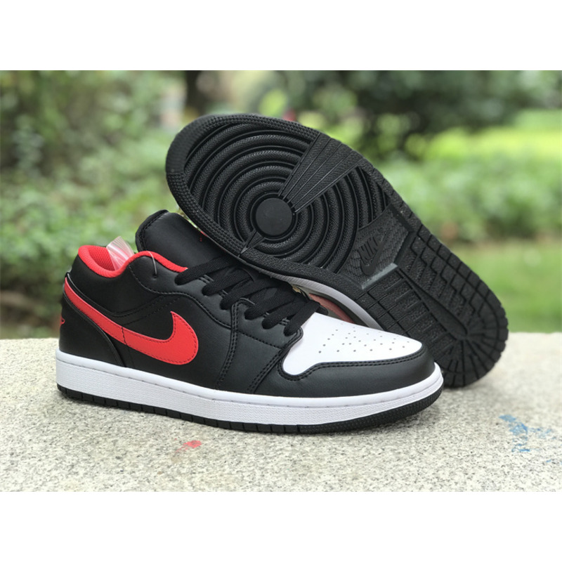 Jordan  Air Jordan 1 Low Sneakers Black