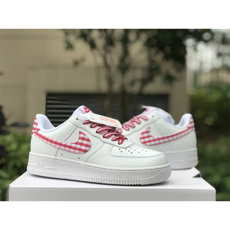Nike Air Force 1 Low Red Gingham