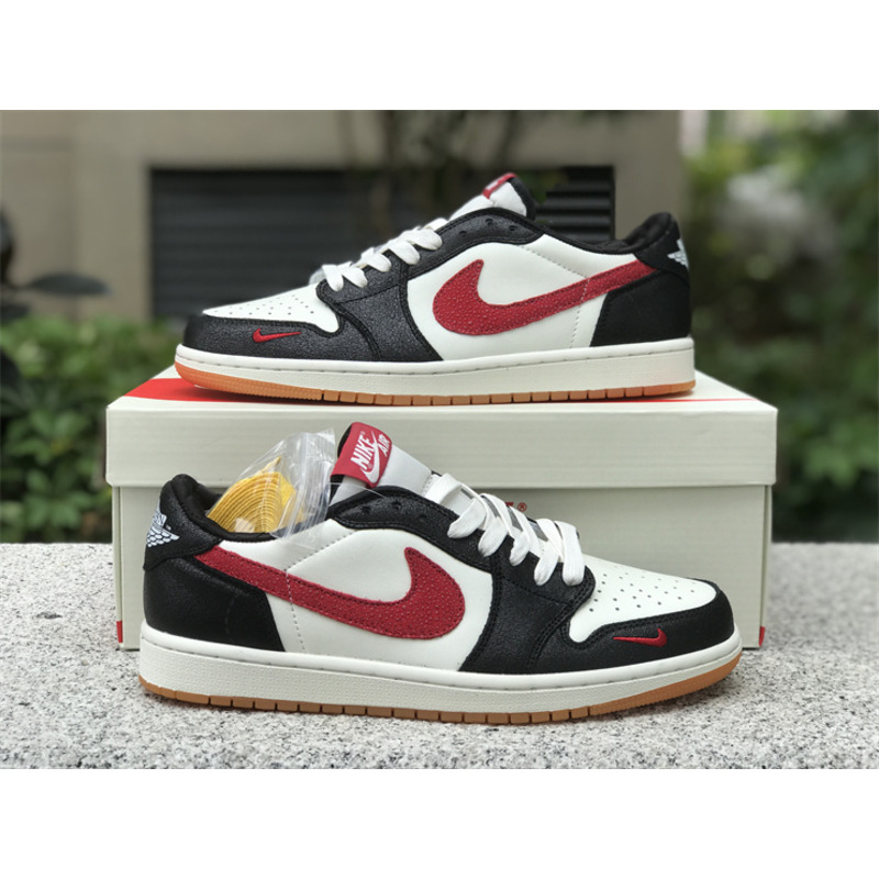 Jordan 1 Sneaker Black Red