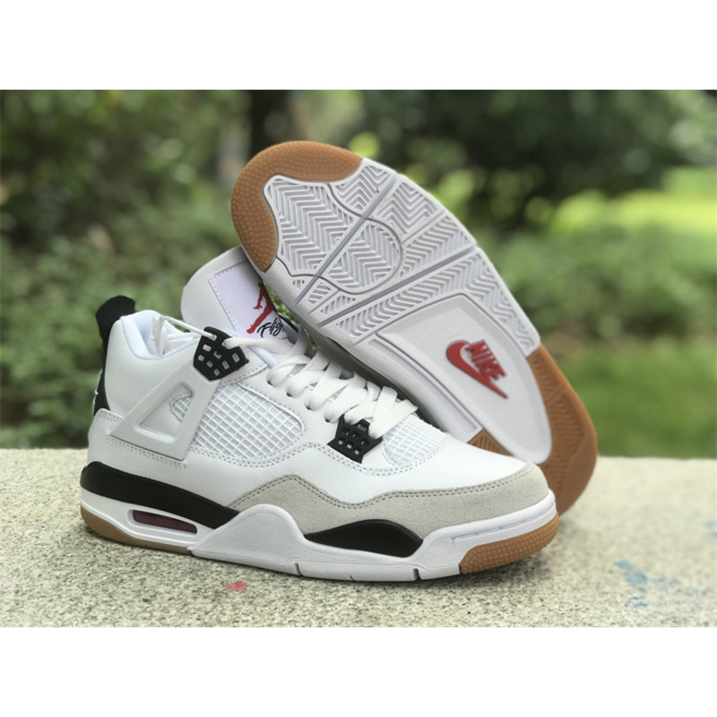 Jordan Retro 4 Sneaker Black And Grey