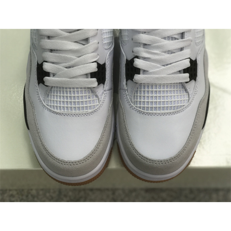 Jordan Retro 4 Sneaker Black And Grey