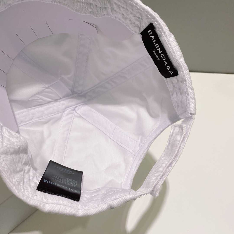 Ba*len*cia*ga embroidered logo baseball hat - white