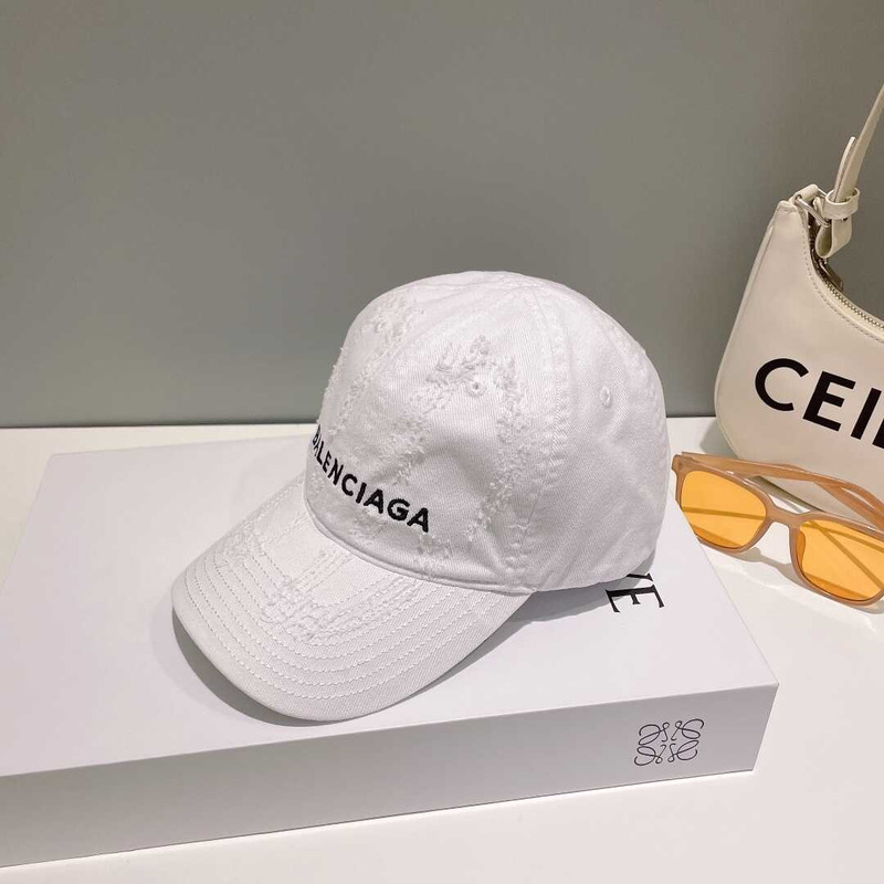 Ba*len*cia*ga embroidered logo baseball hat - white
