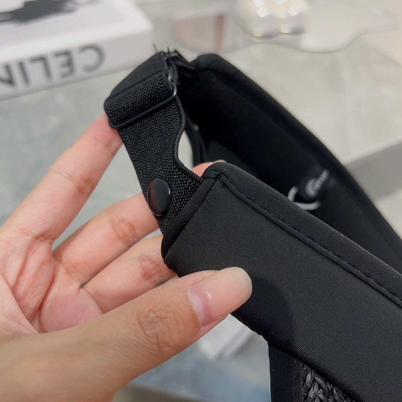 Miu Miu Straw Duck Tongue Empty Top Hat Black