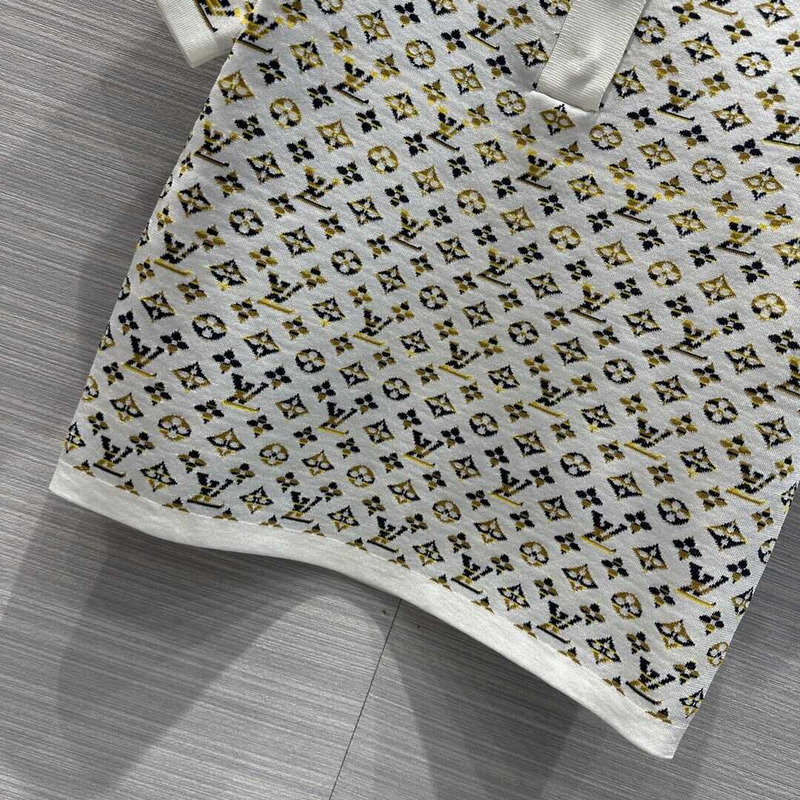 l**is V*t*n wool polo gold logo white