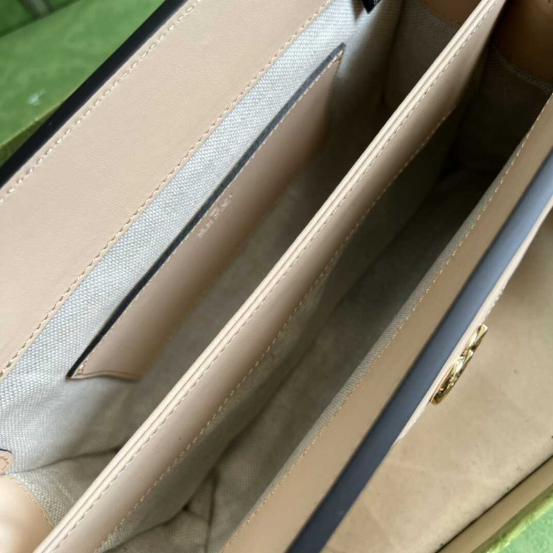 G*u*i gg matelasse small bag nude leather