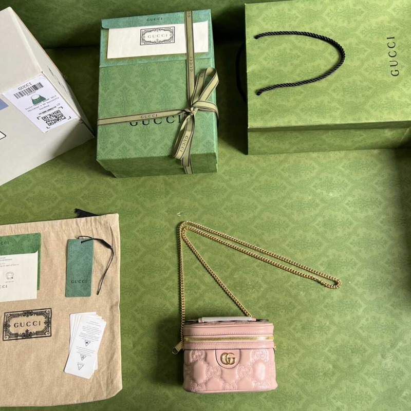 G*u*i gg matelasse mini tote light pink