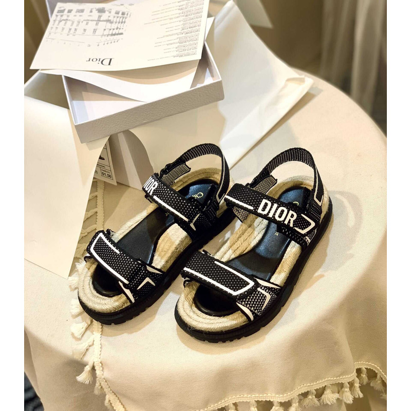 D*or straw sandals black