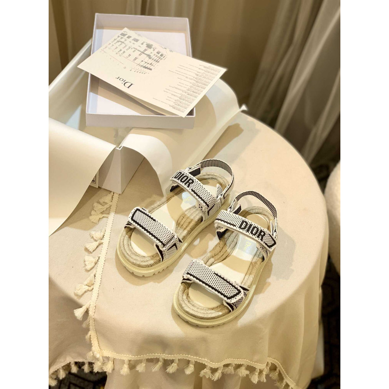 D*or straw sandals white