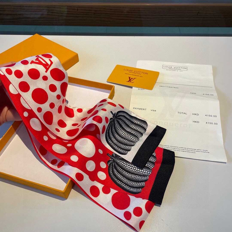 l**is V*t*n lv x yk infinity dots long silk red