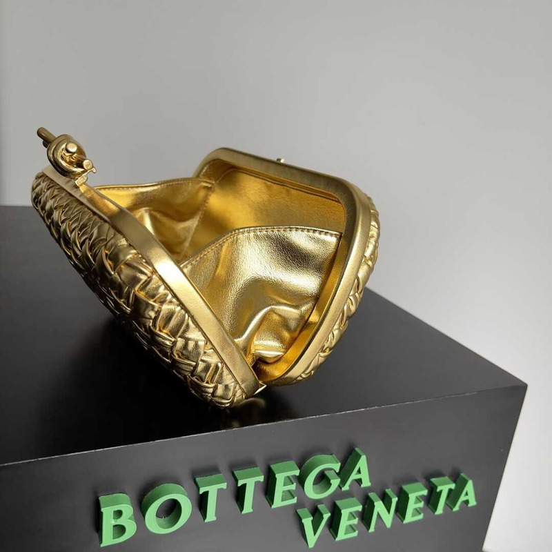 Bo*te*ga ve*ne*ta knot calfskin gold
