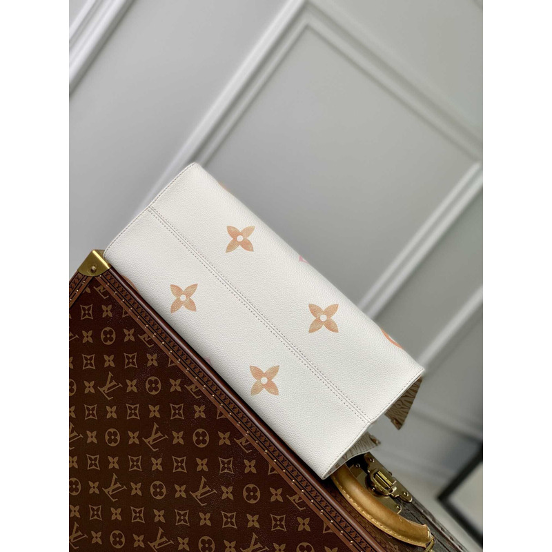 l**is V*t*n lv by the pool  onthego mm white