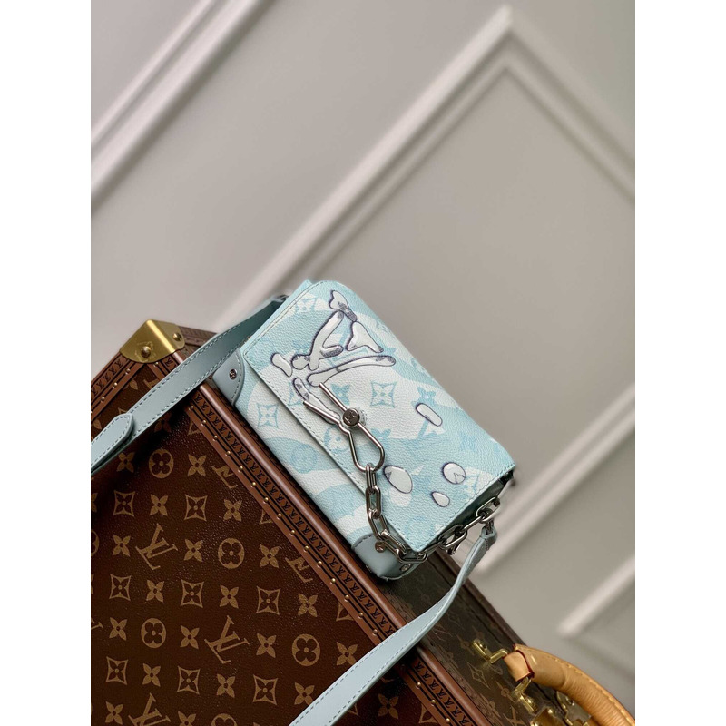l**is V*t*n steamer wearable wallet crystal blue