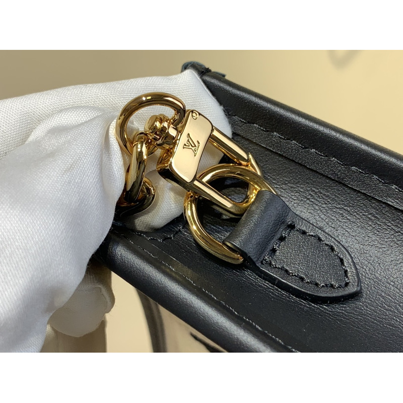 l**is V*t*n lv by the pool  toiletry pouch on chain