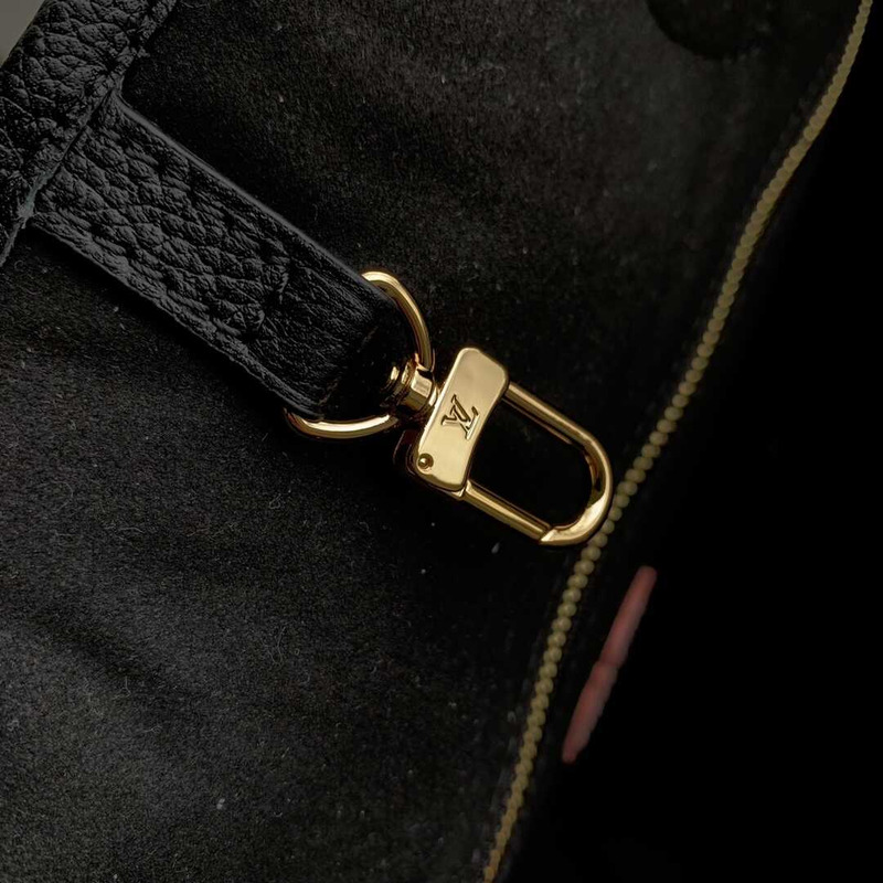 l**is V*t*n x yayoi kusama monogram neverfull black