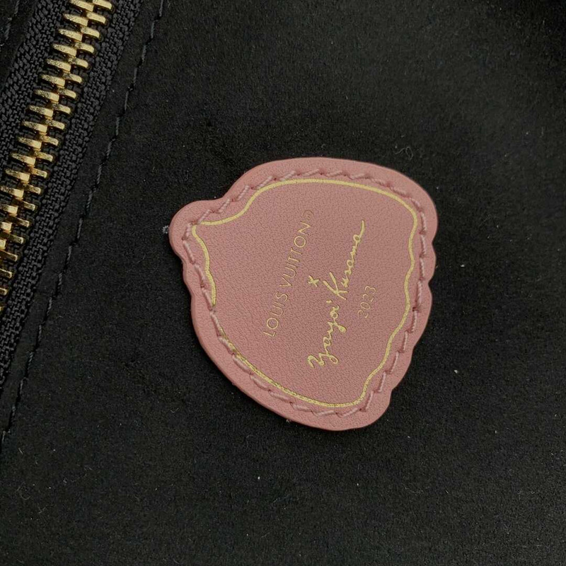 l**is V*t*n x yayoi kusama monogram neverfull black