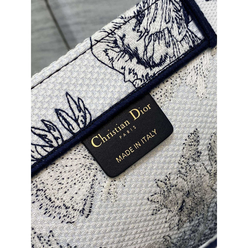 D*or large D*or book tote handbag embroidery