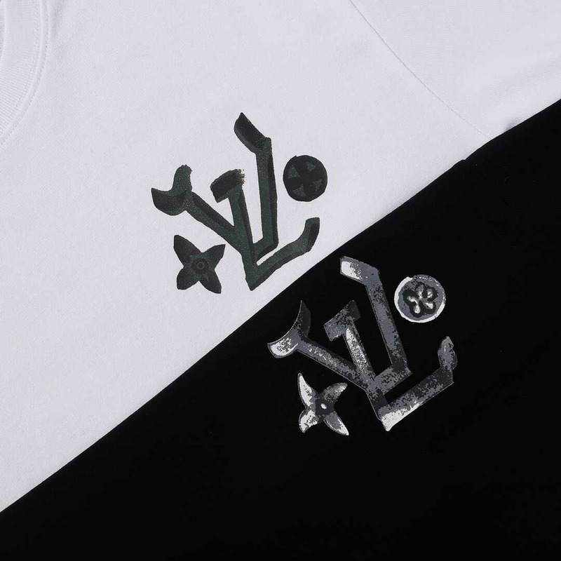 l**is V*t*n logo t-shirt black