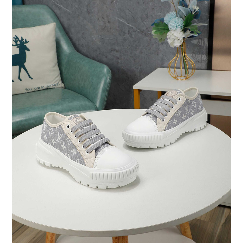 l**is V*t*n lv squad sneakers light grey