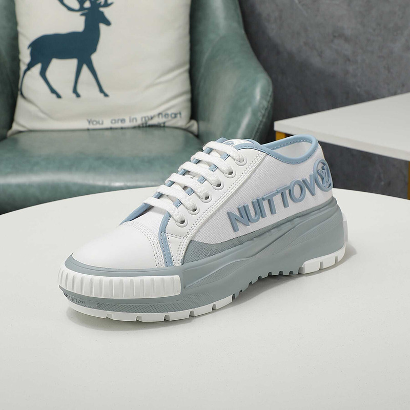 l**is V*t*n lv squad sneaker light blue