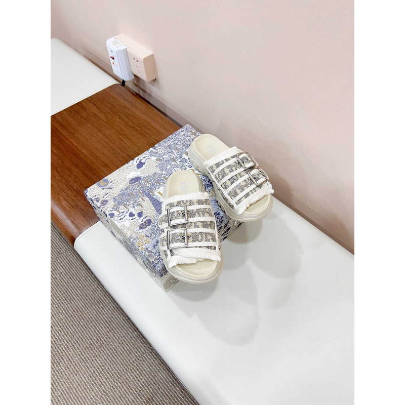 D*or h-town x cactus jack sandals grey